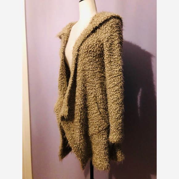 Anthropologie En Creme FUZZY HOODED CARDIGAN - Picture 7 of 9